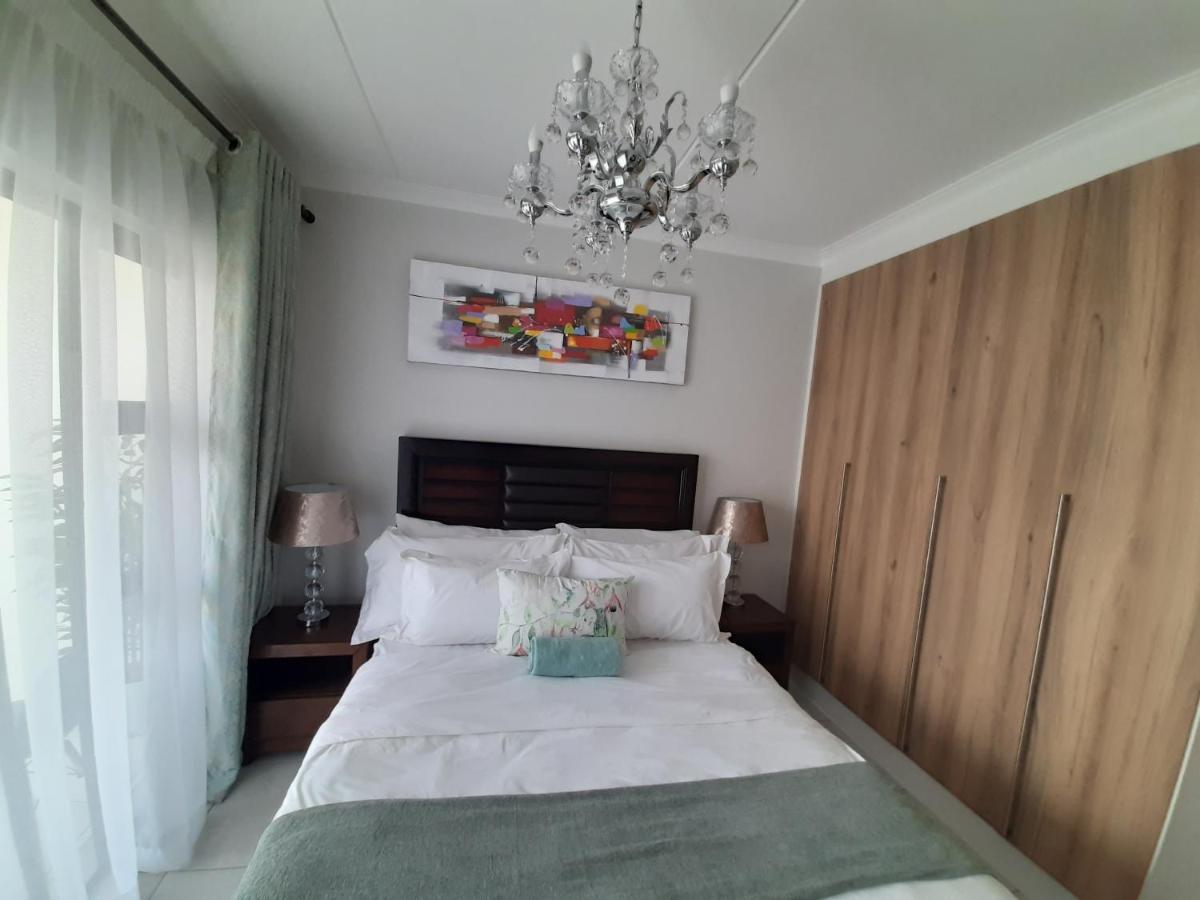 The Blyde Crystal Lagoon Penthouse Pretoria-Noord